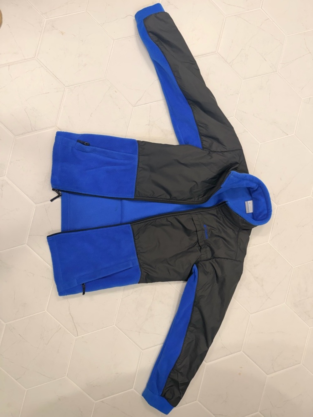 Boy’s size Large CHAMPION Blue and Black Insulated Fleece Jacket